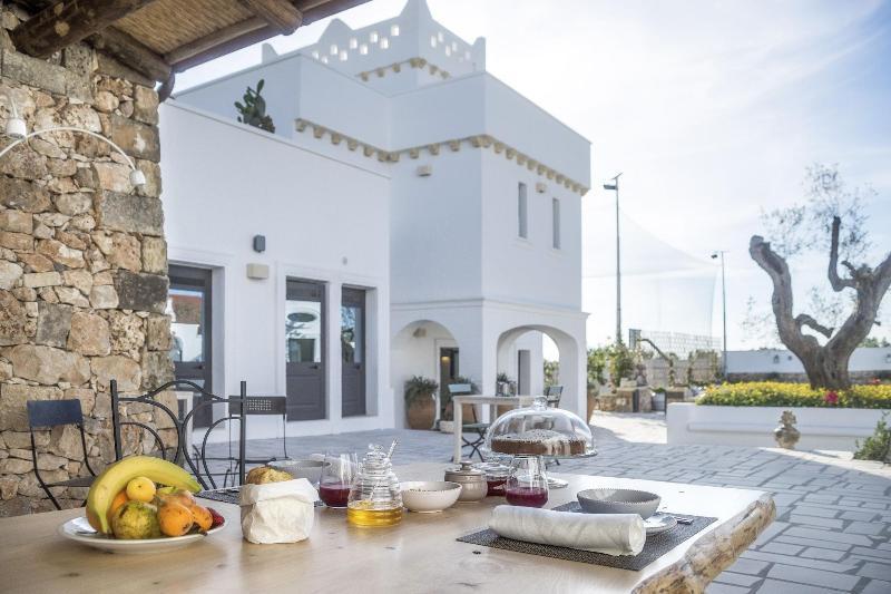 Masseria Le Mandorle 乌真托 外观 照片